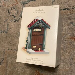 Hallmark Keepsake Ornament Doorways around the world Germany with box